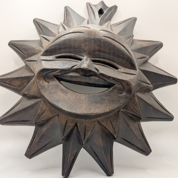 Rustic Sun Face Wall Decor - Picture 4 of 7